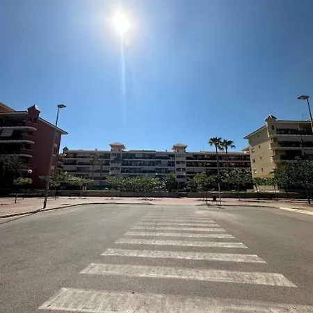 Piso A 6 Minutos Caminando De La Playa De Canet Apartment